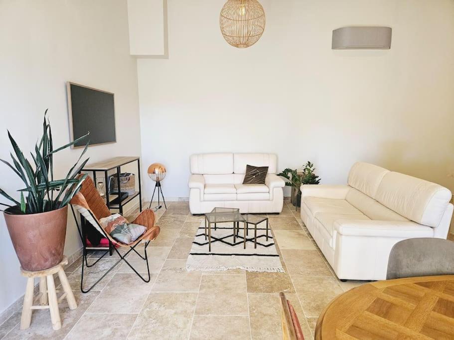 Le Gite De La Marquise - Elegant Appartement Avec Terrasse - Montboucher-sur-Jabron ภายนอก รูปภาพ